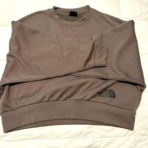 Cropped North Face sweatshirt